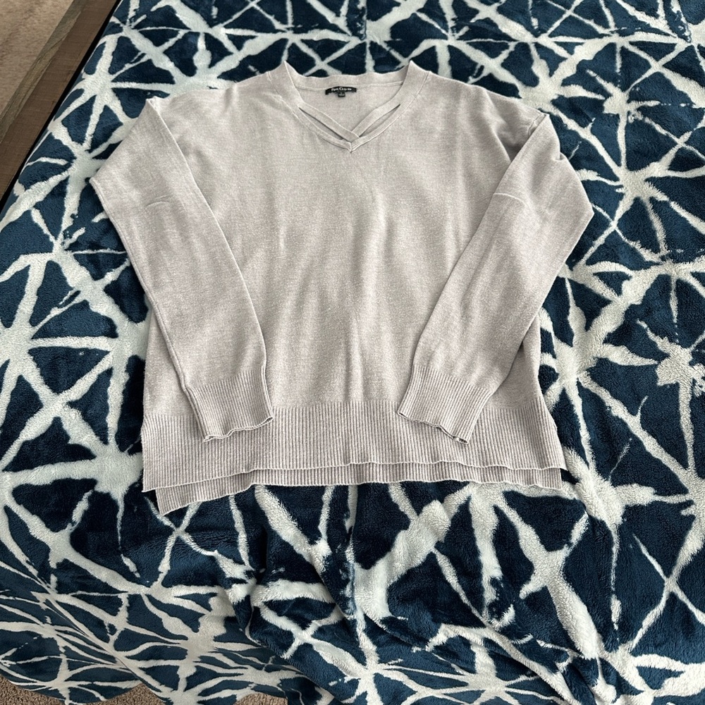 Pink Clover Light Gray V-Neck Sweater